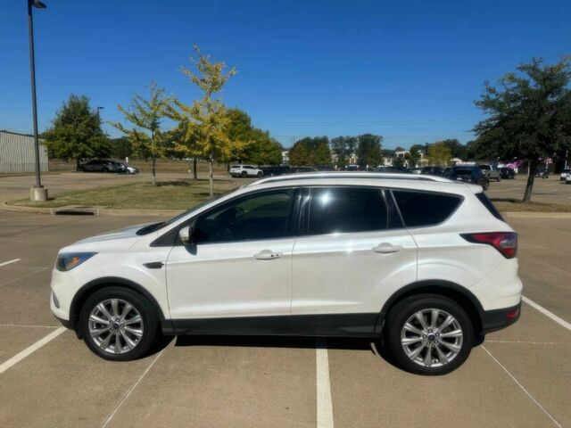 Белый Форд Эскейп, объемом двигателя 1.5 л и пробегом 65 тыс. км за 4200 $, фото 4 на Automoto.ua