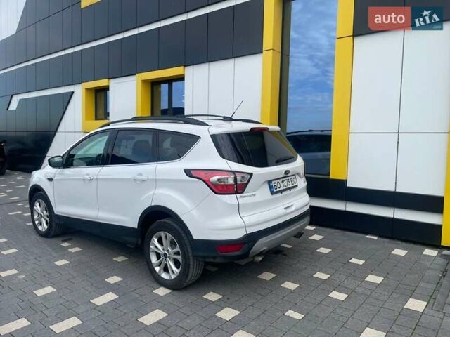 Білий Форд Ескейп, об'ємом двигуна 1.5 л та пробігом 104 тис. км за 12500 $, фото 6 на Automoto.ua