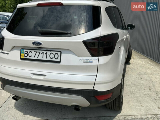 Білий Форд Ескейп, об'ємом двигуна 2 л та пробігом 216 тис. км за 11900 $, фото 12 на Automoto.ua