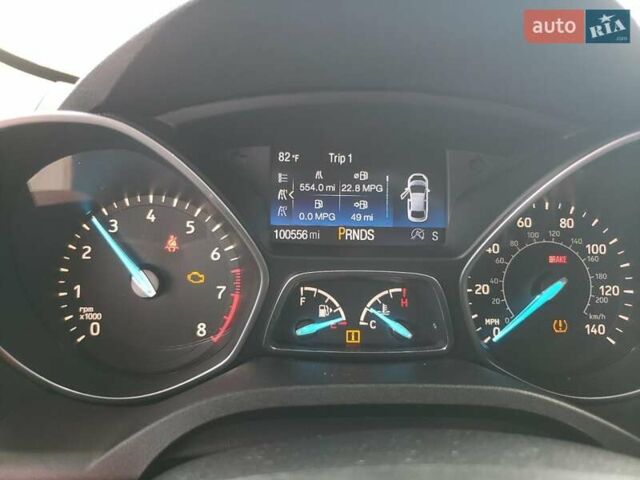 Белый Форд Эскейп, объемом двигателя 2 л и пробегом 160 тыс. км за 1900 $, фото 8 на Automoto.ua