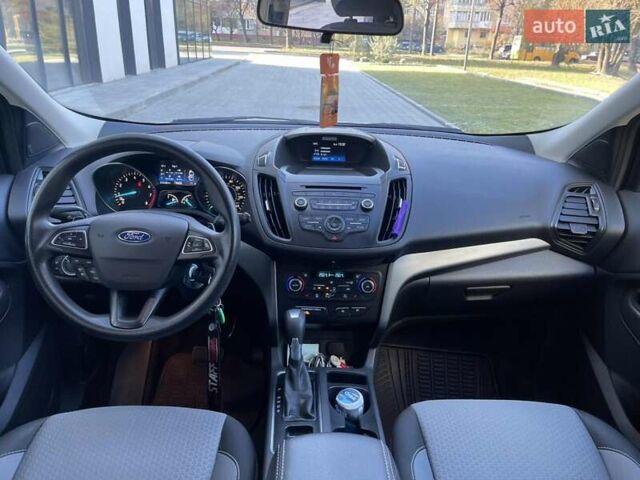 Білий Форд Ескейп, об'ємом двигуна 1.5 л та пробігом 267 тис. км за 10450 $, фото 17 на Automoto.ua