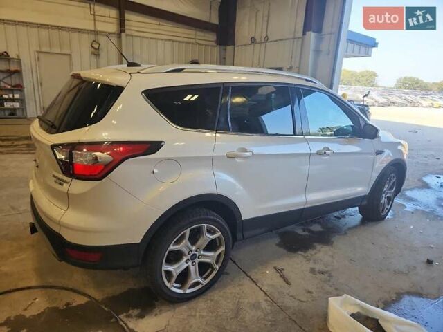 Білий Форд Ескейп, об'ємом двигуна 0 л та пробігом 98 тис. км за 2000 $, фото 2 на Automoto.ua