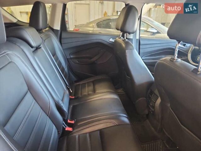 Білий Форд Ескейп, об'ємом двигуна 0 л та пробігом 98 тис. км за 2000 $, фото 10 на Automoto.ua