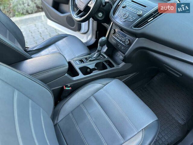 Білий Форд Ескейп, об'ємом двигуна 1.5 л та пробігом 179 тис. км за 12700 $, фото 58 на Automoto.ua