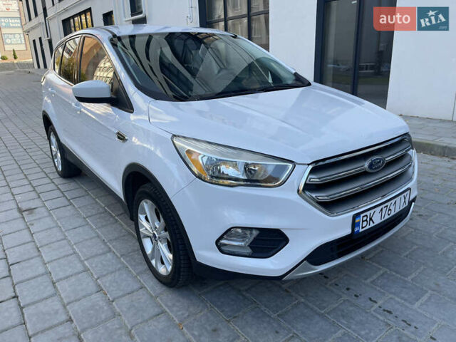 Белый Форд Эскейп, объемом двигателя 1.5 л и пробегом 270 тыс. км за 11000 $, фото 14 на Automoto.ua