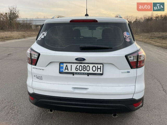Белый Форд Эскейп, объемом двигателя 2.5 л и пробегом 78 тыс. км за 15500 $, фото 5 на Automoto.ua