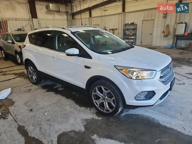 Білий Форд Ескейп, об'ємом двигуна 0 л та пробігом 98 тис. км за 2000 $, фото 3 на Automoto.ua