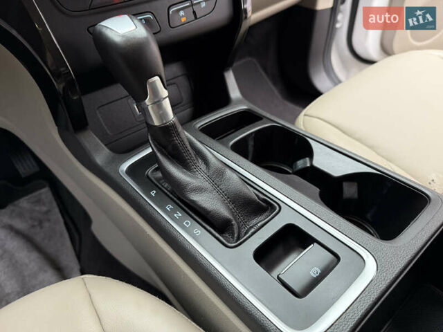 Белый Форд Эскейп, объемом двигателя 1.5 л и пробегом 169 тыс. км за 12950 $, фото 51 на Automoto.ua