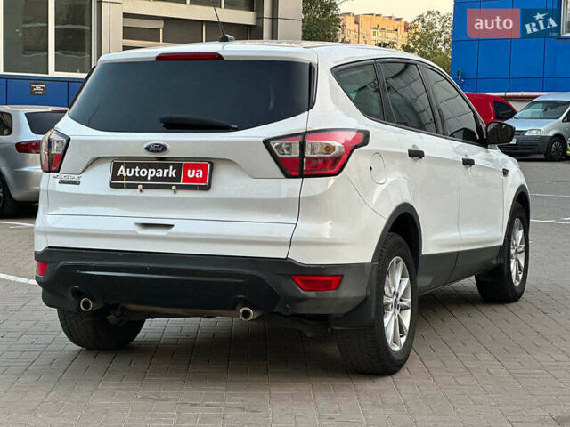 Белый Форд Эскейп, объемом двигателя 2.5 л и пробегом 111 тыс. км за 13490 $, фото 7 на Automoto.ua