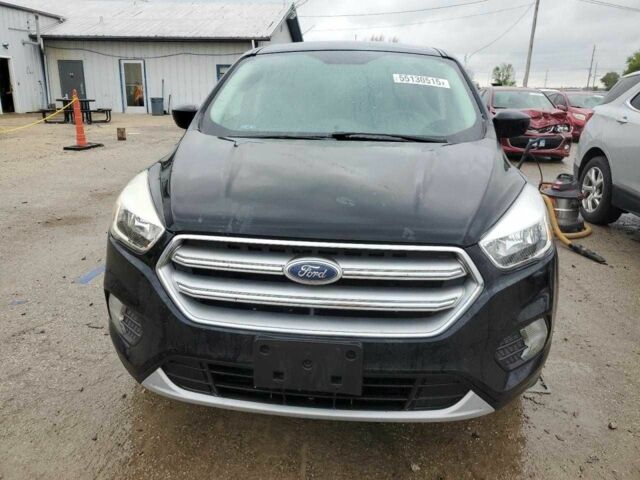 Білий Форд Ескейп, об'ємом двигуна 1.5 л та пробігом 100 тис. км за 2000 $, фото 4 на Automoto.ua