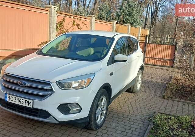 Білий Форд Ескейп, об'ємом двигуна 1.5 л та пробігом 122 тис. км за 13000 $, фото 7 на Automoto.ua