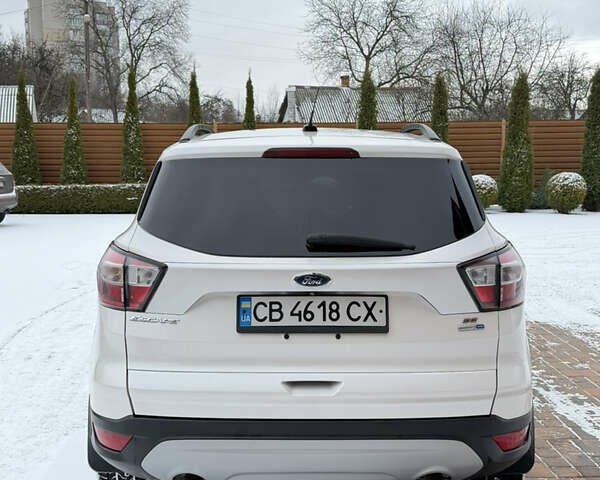 Белый Форд Эскейп, объемом двигателя 1.5 л и пробегом 135 тыс. км за 12500 $, фото 8 на Automoto.ua