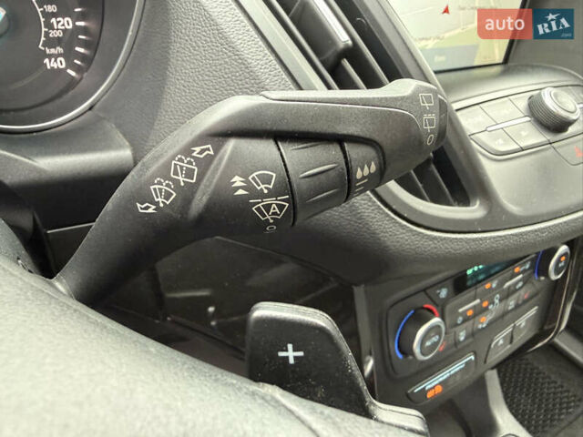 Белый Форд Эскейп, объемом двигателя 1.5 л и пробегом 127 тыс. км за 14000 $, фото 30 на Automoto.ua