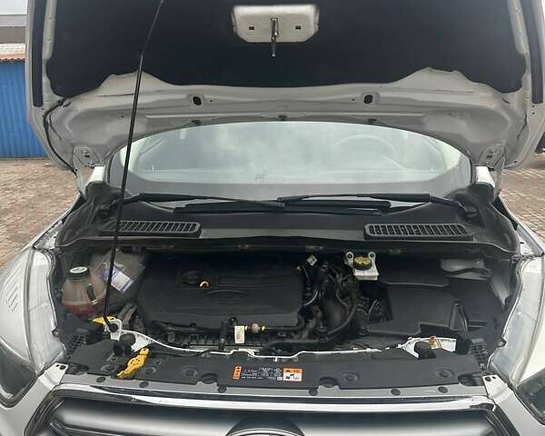 Белый Форд Эскейп, объемом двигателя 1.5 л и пробегом 155 тыс. км за 10200 $, фото 12 на Automoto.ua