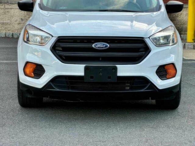 Білий Форд Ескейп, об'ємом двигуна 2.5 л та пробігом 53 тис. км за 5800 $, фото 1 на Automoto.ua