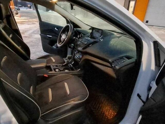 Білий Форд Ескейп, об'ємом двигуна 2 л та пробігом 166 тис. км за 12999 $, фото 9 на Automoto.ua