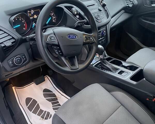 Белый Форд Эскейп, объемом двигателя 1.5 л и пробегом 198 тыс. км за 12700 $, фото 6 на Automoto.ua