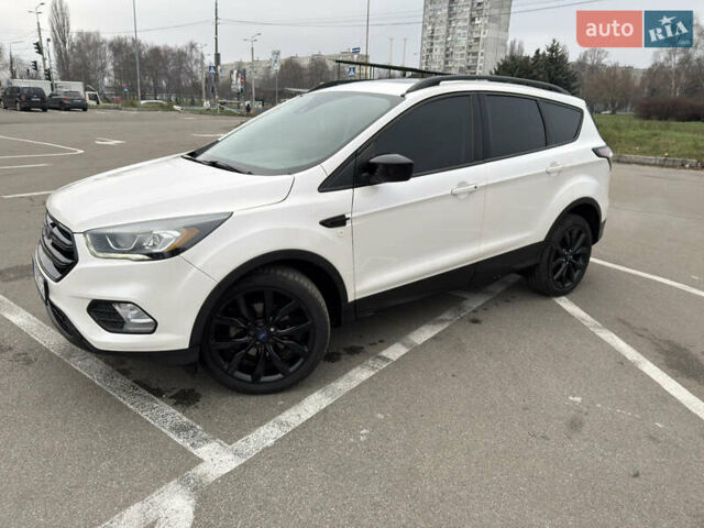 Белый Форд Эскейп, объемом двигателя 1.5 л и пробегом 127 тыс. км за 14000 $, фото 47 на Automoto.ua