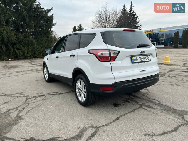 Белый Форд Эскейп, объемом двигателя 2.49 л и пробегом 115 тыс. км за 14000 $, фото 7 на Automoto.ua