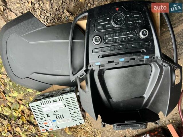 Белый Форд Эскейп, объемом двигателя 1.5 л и пробегом 158 тыс. км за 13800 $, фото 9 на Automoto.ua