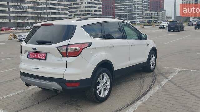 Белый Форд Эскейп, объемом двигателя 1.5 л и пробегом 90 тыс. км за 13500 $, фото 10 на Automoto.ua