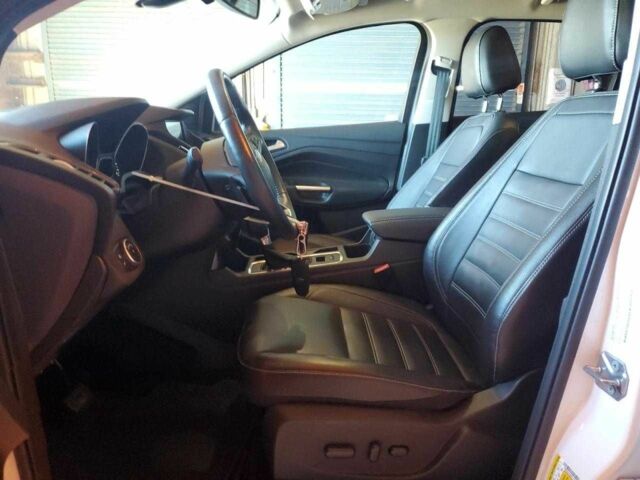 Білий Форд Ескейп, об'ємом двигуна 2 л та пробігом 85 тис. км за 1500 $, фото 6 на Automoto.ua