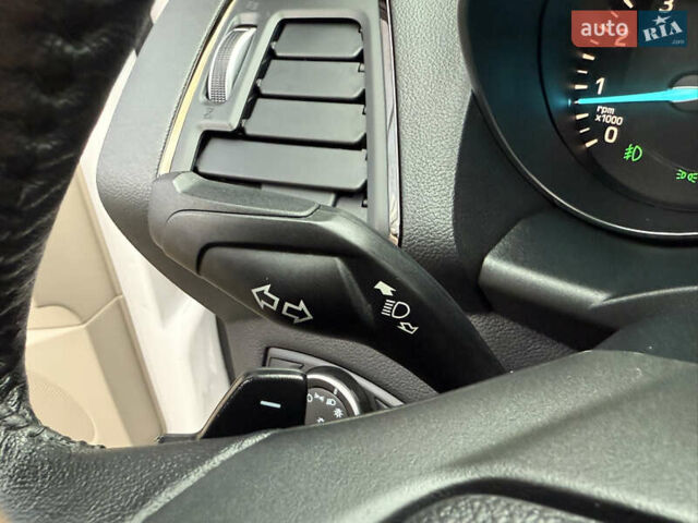 Белый Форд Эскейп, объемом двигателя 1.5 л и пробегом 169 тыс. км за 12950 $, фото 55 на Automoto.ua