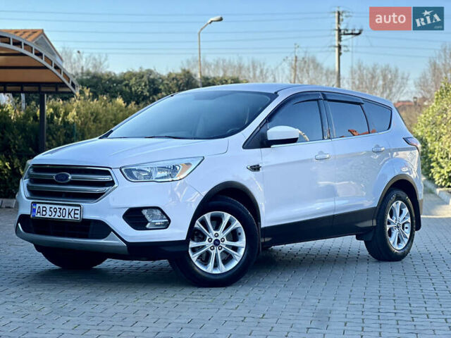 Білий Форд Ескейп, об'ємом двигуна 1.5 л та пробігом 179 тис. км за 12700 $, фото 9 на Automoto.ua