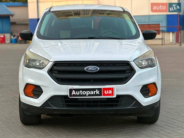 Белый Форд Эскейп, объемом двигателя 2.5 л и пробегом 111 тыс. км за 13490 $, фото 1 на Automoto.ua