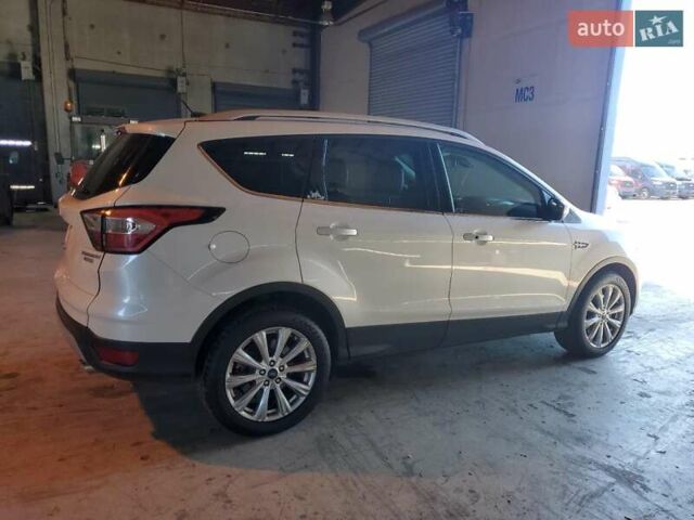 Белый Форд Эскейп, объемом двигателя 2 л и пробегом 94 тыс. км за 2300 $, фото 2 на Automoto.ua