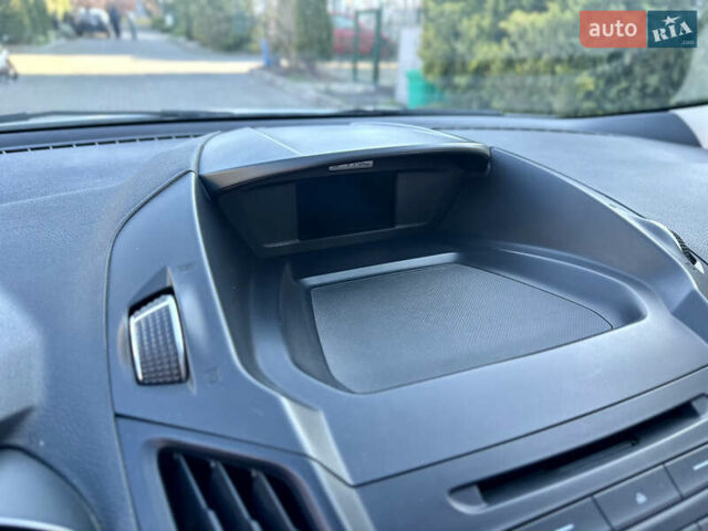 Білий Форд Ескейп, об'ємом двигуна 1.5 л та пробігом 179 тис. км за 12700 $, фото 42 на Automoto.ua