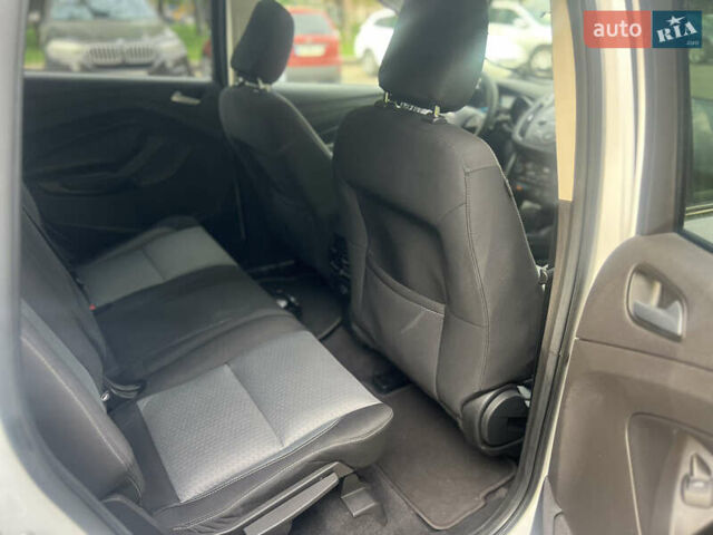 Белый Форд Эскейп, объемом двигателя 1.5 л и пробегом 181 тыс. км за 13200 $, фото 7 на Automoto.ua