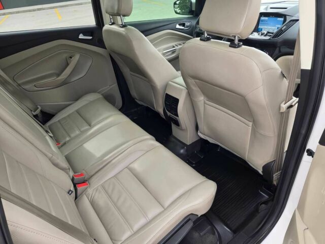 Білий Форд Ескейп, об'ємом двигуна 2 л та пробігом 43 тис. км за 6800 $, фото 10 на Automoto.ua