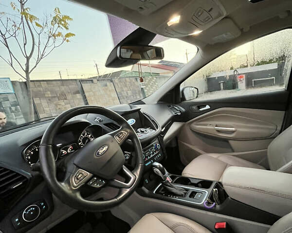 Белый Форд Эскейп, объемом двигателя 2 л и пробегом 93 тыс. км за 22000 $, фото 20 на Automoto.ua