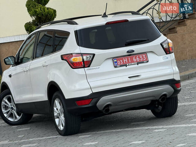 Белый Форд Эскейп, объемом двигателя 1.5 л и пробегом 130 тыс. км за 13400 $, фото 21 на Automoto.ua