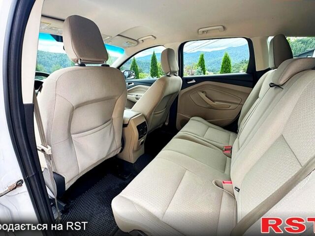 Білий Форд Ескейп, об'ємом двигуна 2 л та пробігом 62 тис. км за 12500 $, фото 4 на Automoto.ua