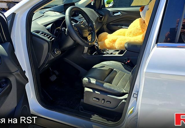 Белый Форд Эскейп, объемом двигателя 1.5 л и пробегом 51 тыс. км за 12500 $, фото 4 на Automoto.ua