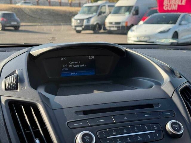 Белый Форд Эскейп, объемом двигателя 2.5 л и пробегом 50 тыс. км за 333 $, фото 7 на Automoto.ua