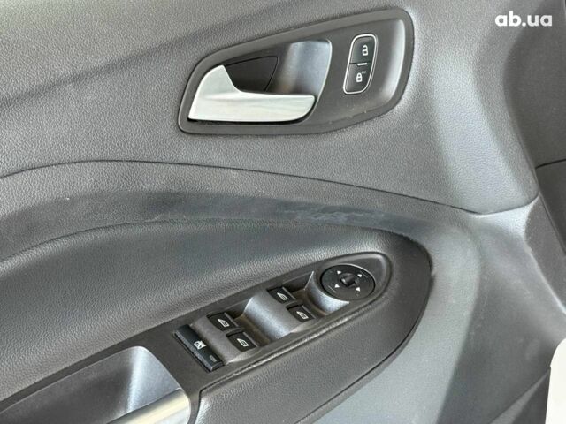 Білий Форд Ескейп, об'ємом двигуна 1.5 л та пробігом 123 тис. км за 15790 $, фото 12 на Automoto.ua