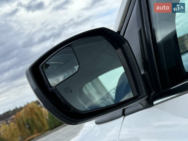 Белый Форд Эскейп, объемом двигателя 1.5 л и пробегом 130 тыс. км за 13400 $, фото 13 на Automoto.ua