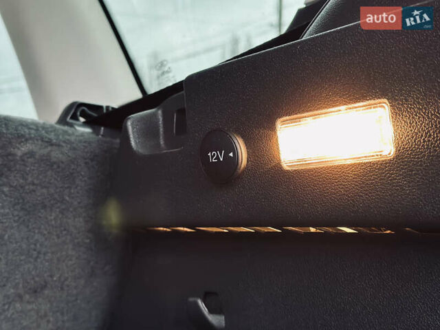Білий Форд Ескейп, об'ємом двигуна 2.5 л та пробігом 159 тис. км за 13500 $, фото 11 на Automoto.ua
