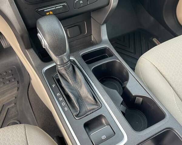 Белый Форд Эскейп, объемом двигателя 1.5 л и пробегом 269 тыс. км за 9600 $, фото 16 на Automoto.ua