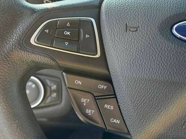 Белый Форд Эскейп, объемом двигателя 2.5 л и пробегом 90 тыс. км за 9000 $, фото 10 на Automoto.ua