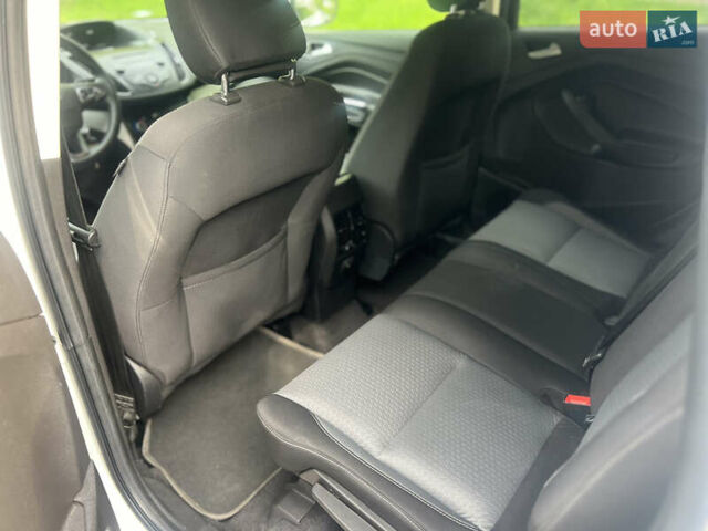 Белый Форд Эскейп, объемом двигателя 1.5 л и пробегом 181 тыс. км за 13200 $, фото 8 на Automoto.ua