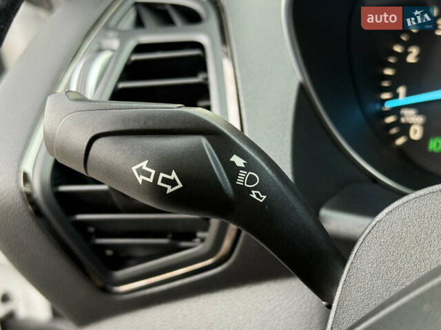 Белый Форд Эскейп, объемом двигателя 1.5 л и пробегом 130 тыс. км за 13400 $, фото 50 на Automoto.ua