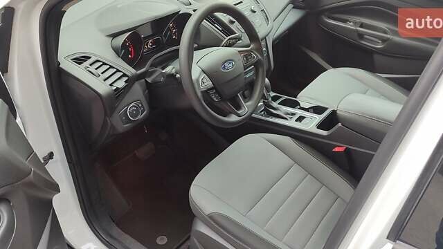 Белый Форд Эскейп, объемом двигателя 2.5 л и пробегом 113 тыс. км за 13900 $, фото 14 на Automoto.ua