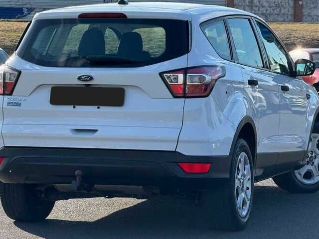 Белый Форд Эскейп, объемом двигателя 2.5 л и пробегом 90 тыс. км за 9000 $, фото 18 на Automoto.ua