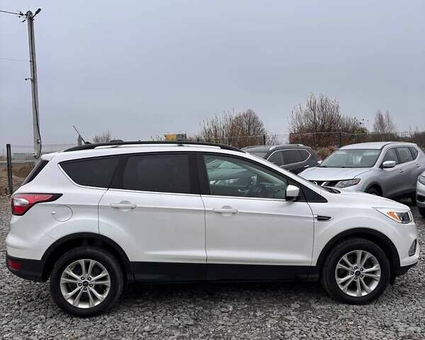 Білий Форд Ескейп, об'ємом двигуна 1.5 л та пробігом 191 тис. км за 10900 $, фото 6 на Automoto.ua