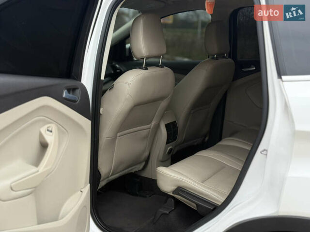 Білий Форд Ескейп, об'ємом двигуна 1.5 л та пробігом 144 тис. км за 13200 $, фото 15 на Automoto.ua