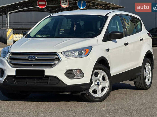 Белый Форд Эскейп, объемом двигателя 2.5 л и пробегом 97 тыс. км за 11000 $, фото 1 на Automoto.ua